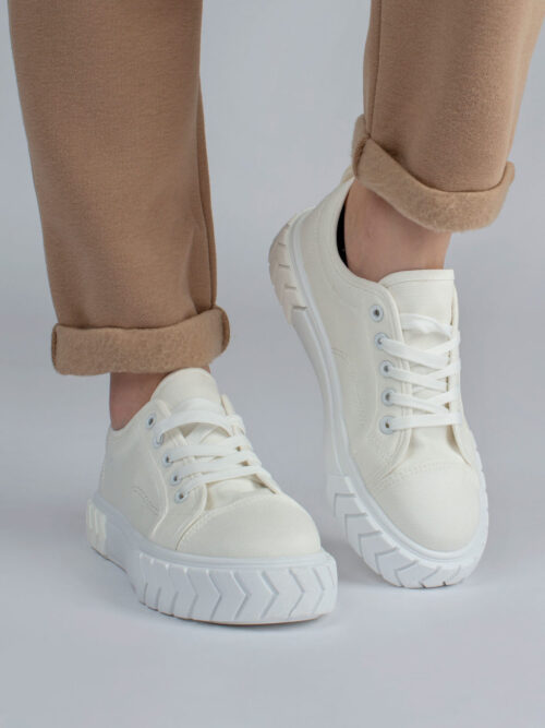 Dámske plátenné tenisky nízke