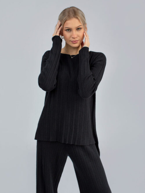 Dámsky komplet z úpletu